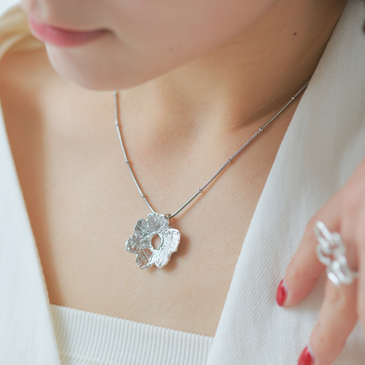 Poppy Necklace