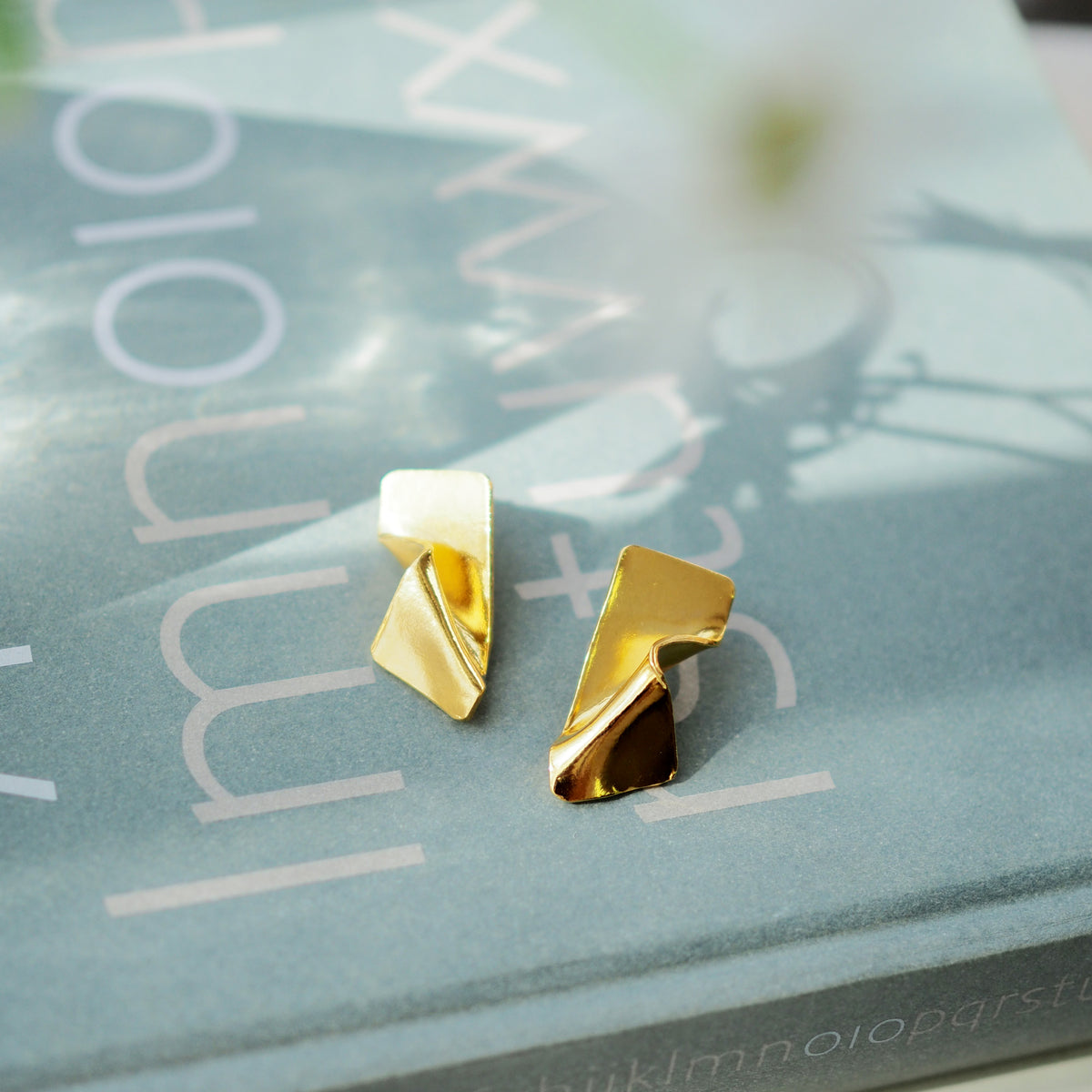 Fold Studs/Clip-on Earrings
